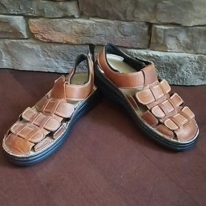 Redhead leather sandals. Size 11